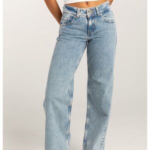 Levi’s superlow loose jeans